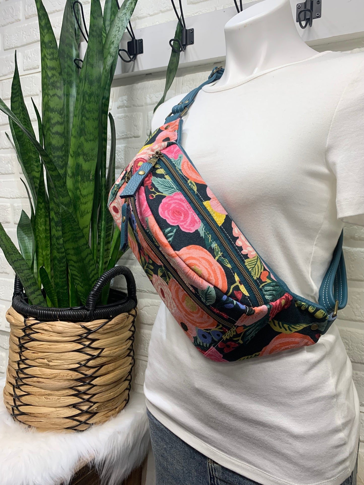 Jade Sling bag Juliet Rose and Teal leather crossbody