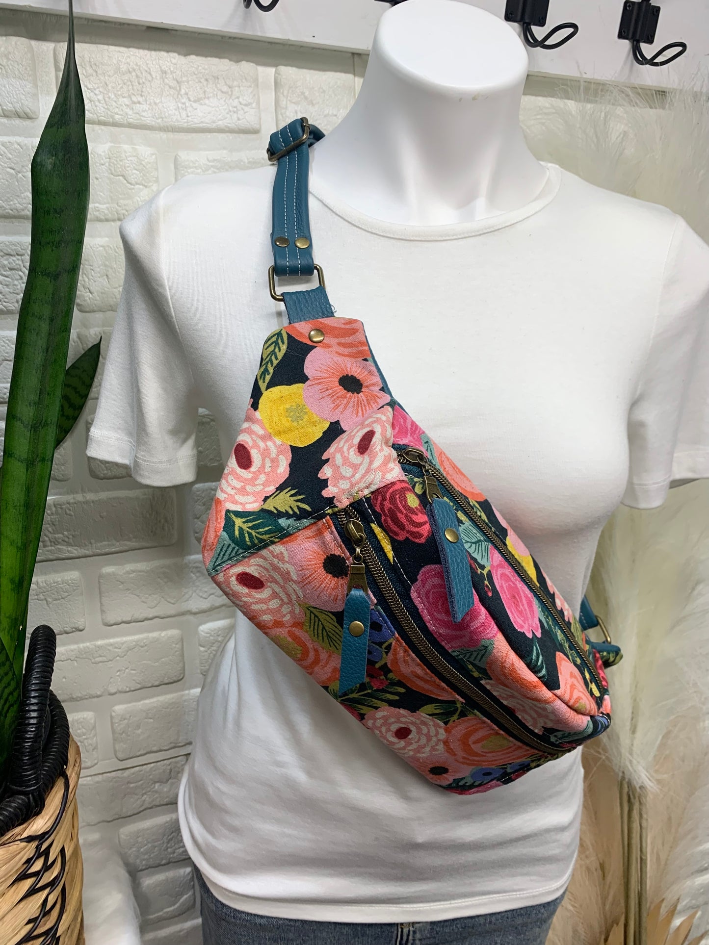 Jade Sling bag Juliet Rose and Teal leather crossbody