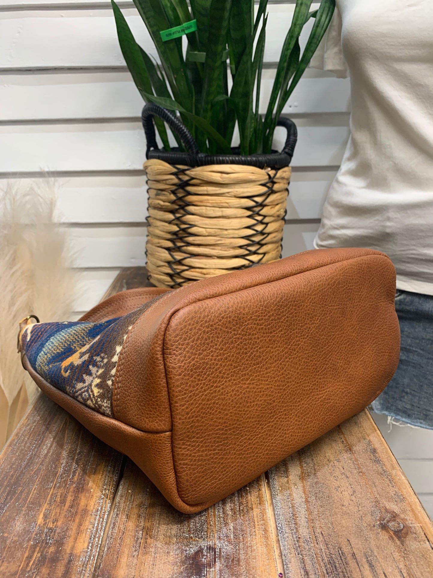Buffalo wool Jasper Bucket bag, spice brown leather