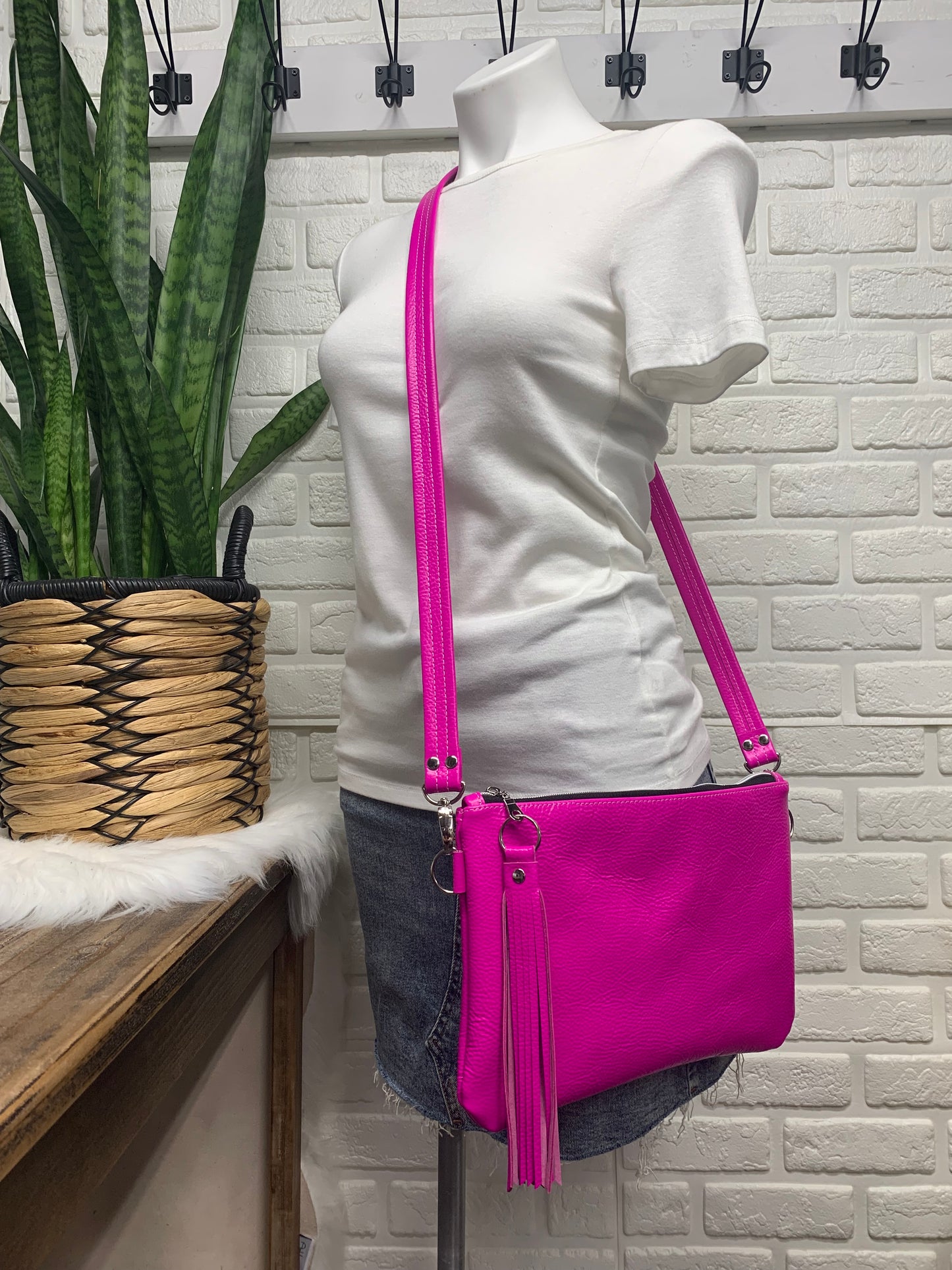XL Clutch Dream pink cowhide genuine leather, crossbody