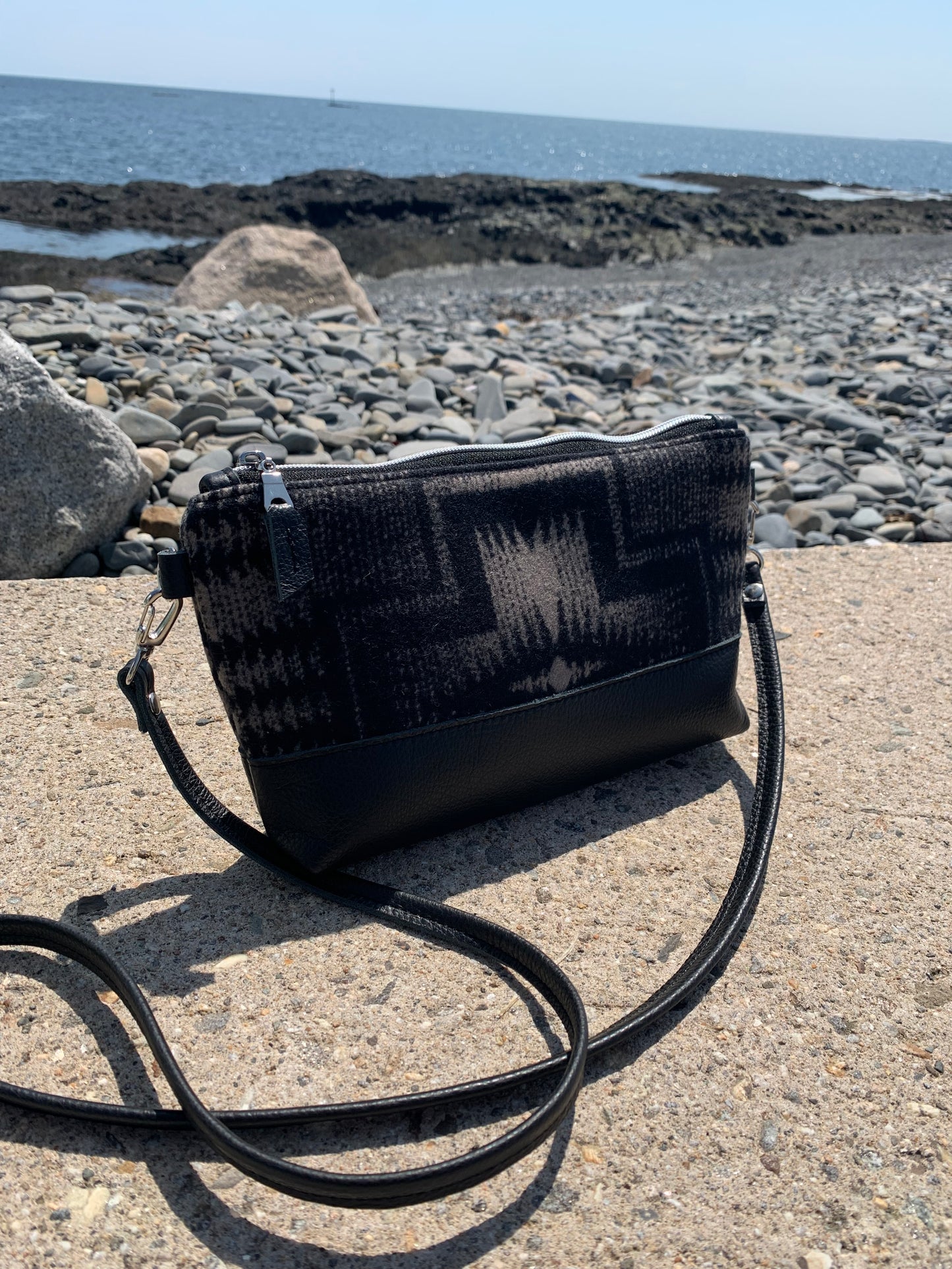 Ruby crossbody bag wool and leather, black leather