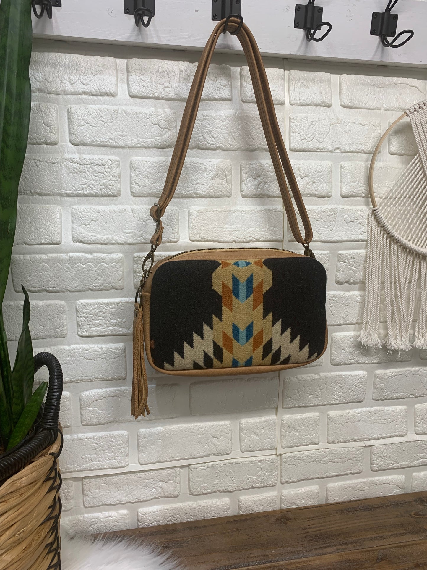 Emerald crossbody bag, Rancho Arroyo black wool, caramel leather