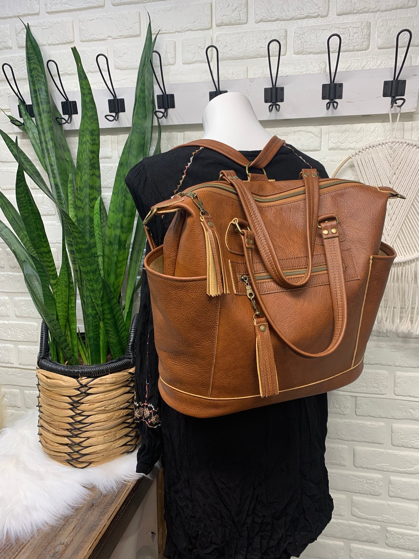 Custom Day bag in all leather, convertible strap, shoulder, crossbody, backpack