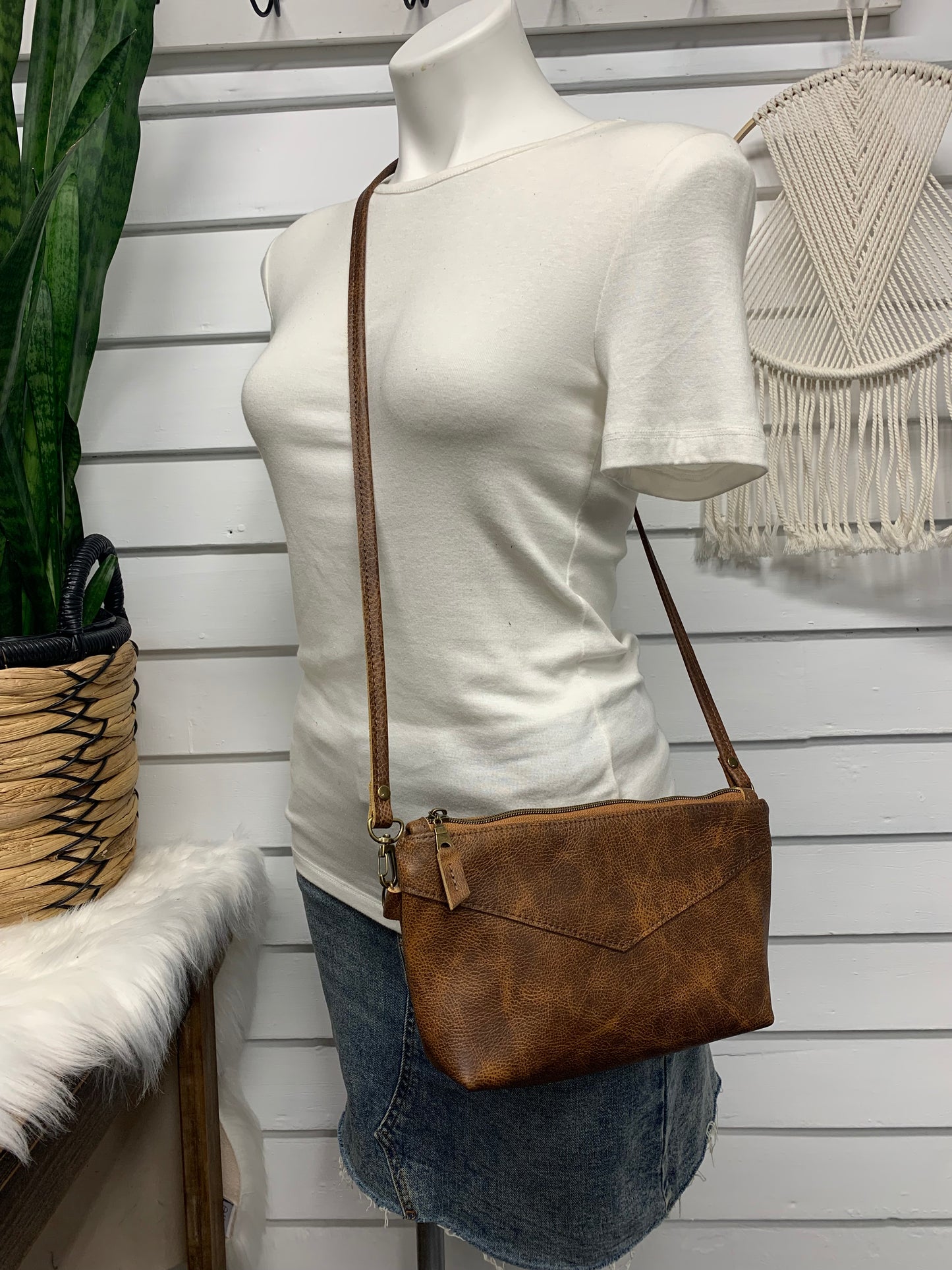 Ruby crossbody bag Saddle brown Italian leather