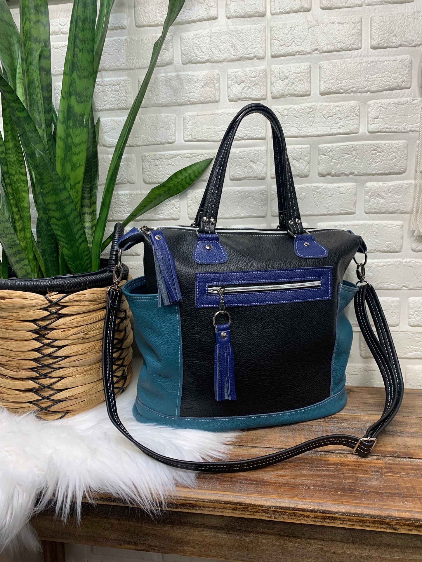 Custom Day bag in all leather, convertible strap, shoulder, crossbody, backpack