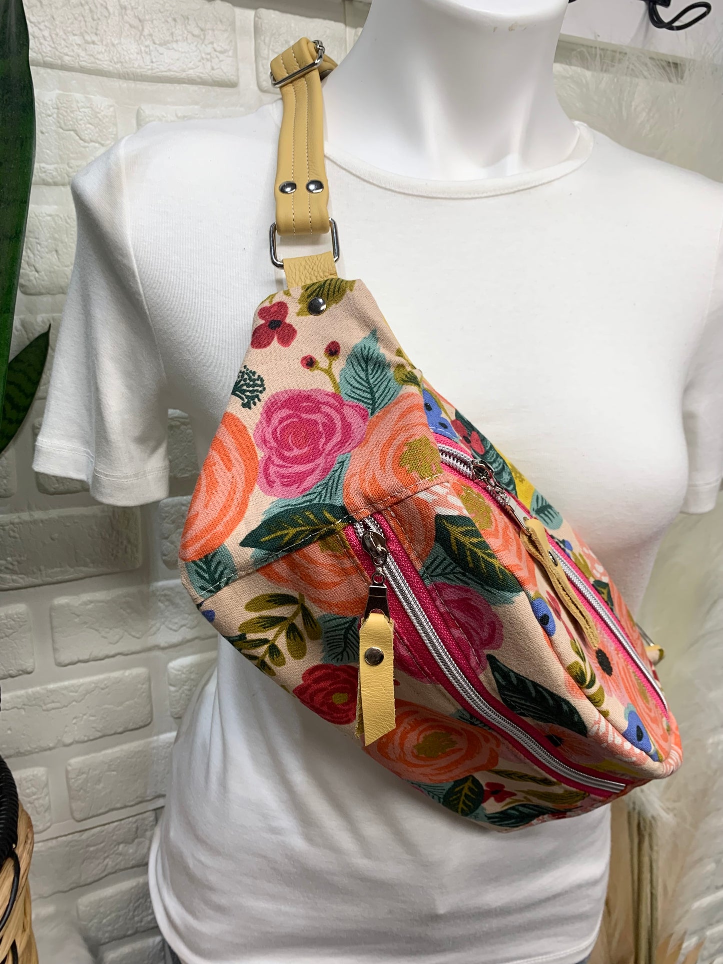 Jade Sling bag Juliet Rose and leather crossbody, Fanny pack