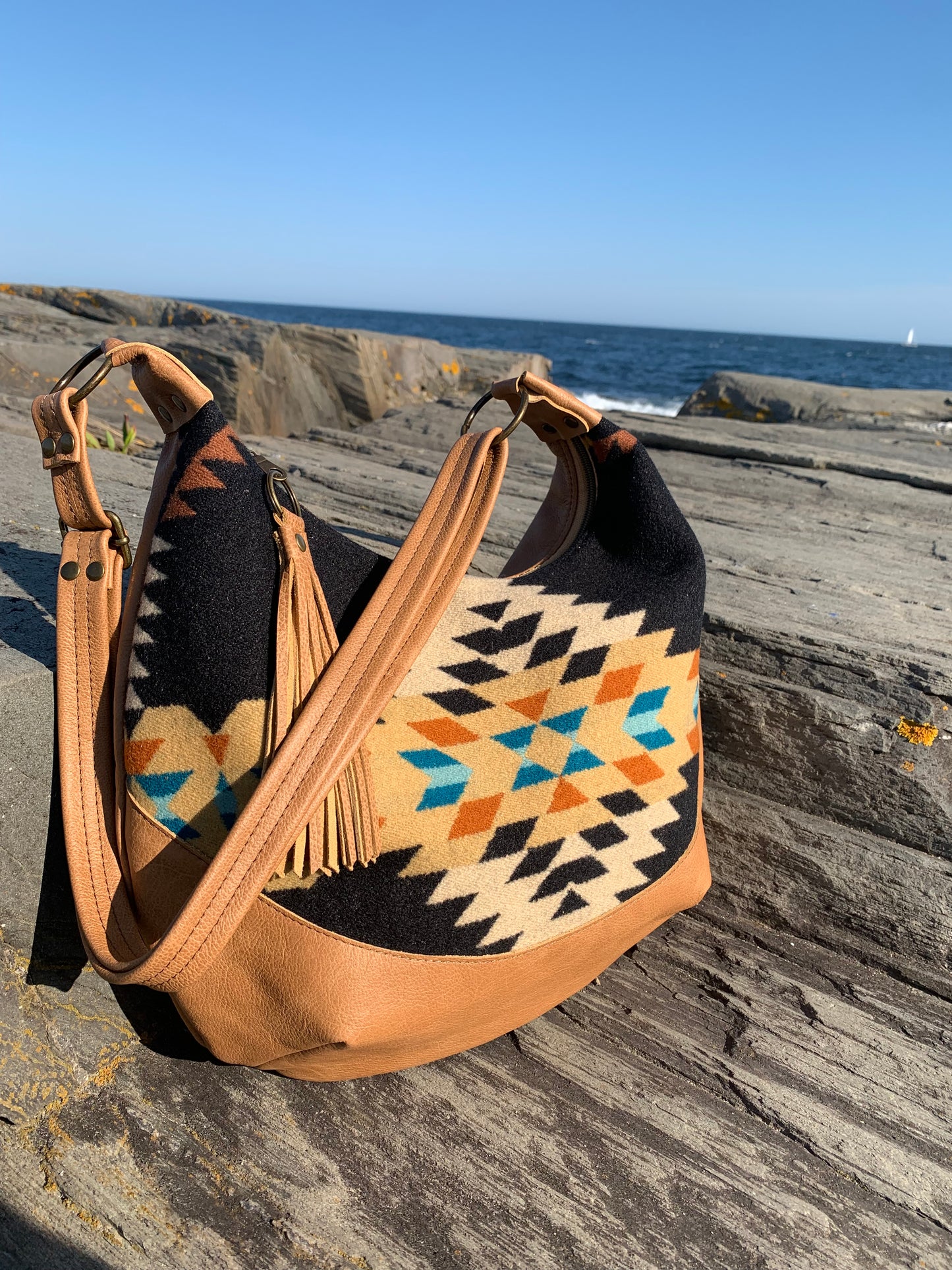 Wool and caramel leather hobo crossbody bag, Rancho Arroyo black wool