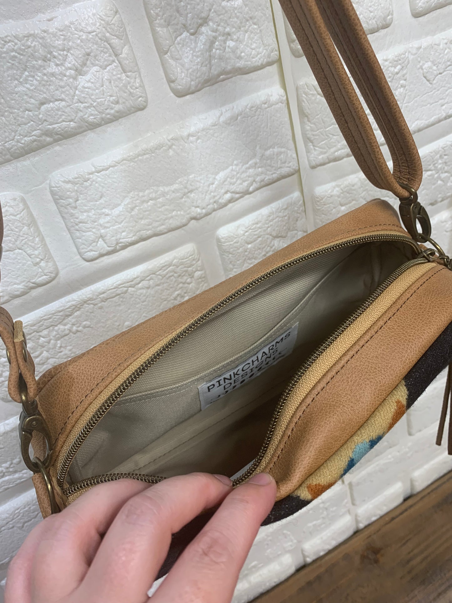 Emerald crossbody bag, Rancho Arroyo black wool, caramel leather