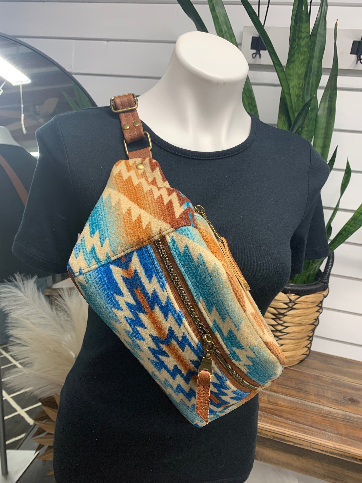 Jade Sling bag Pagosa Springs wool and spice leather crossbody