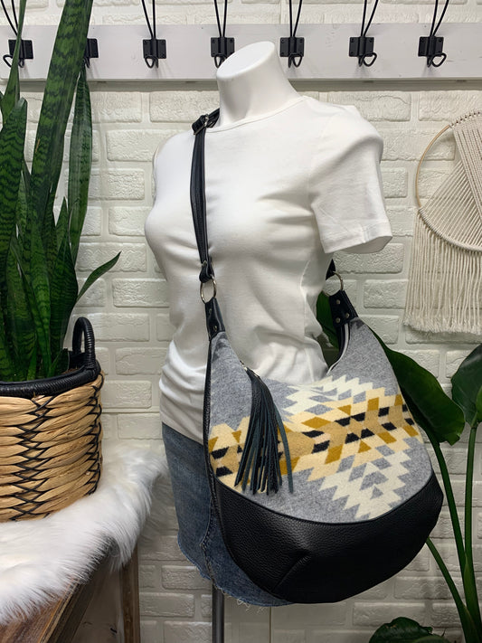 Wool and black leather hobo crossbody bag, Rancho Arroyo wool