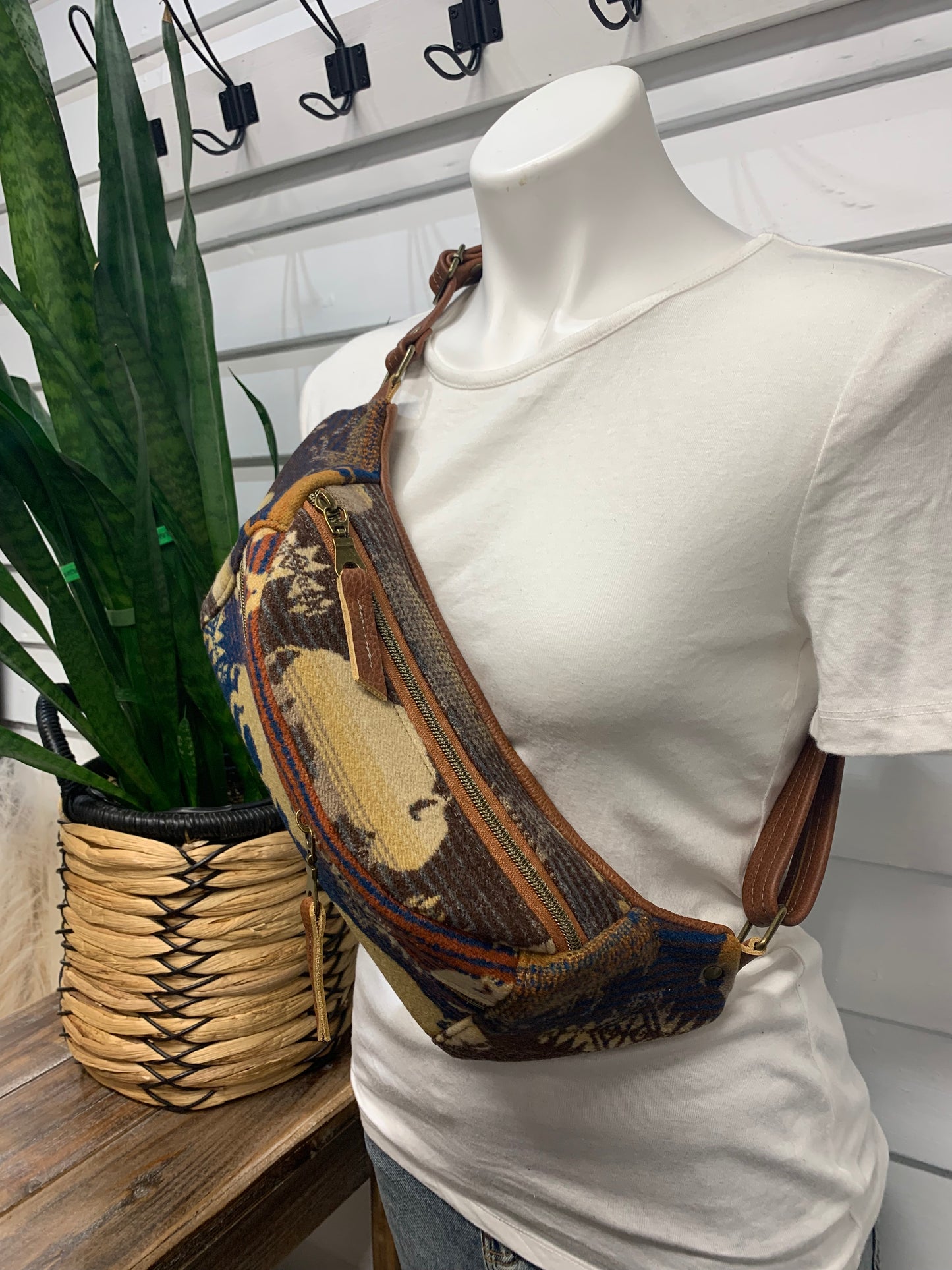 Jade Sling bag Buffalo wool and saddle leather crossbody