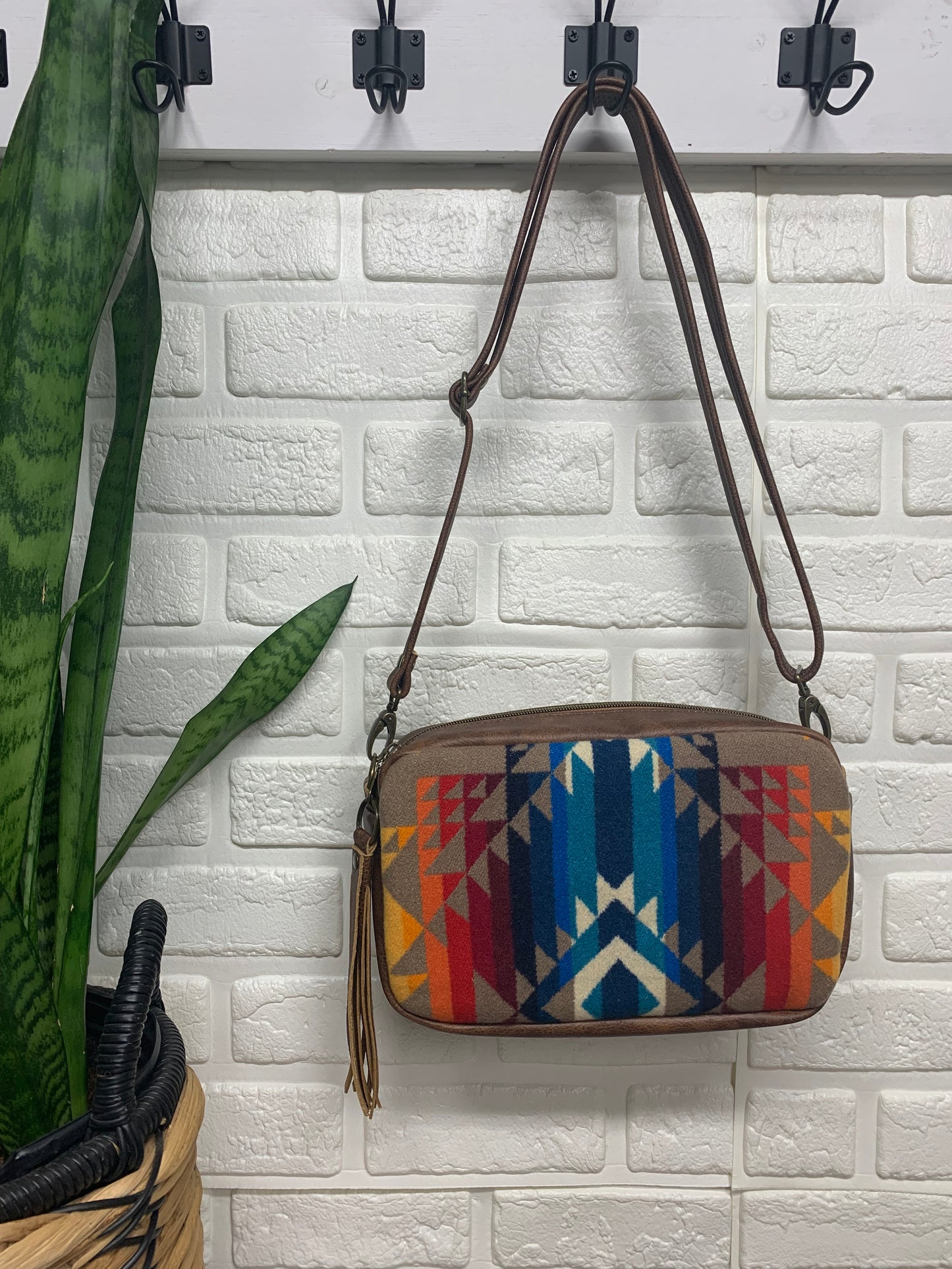 Emerald crossbody bag, Pilot Rock wool, saddle brown genuine leather, Camera bag