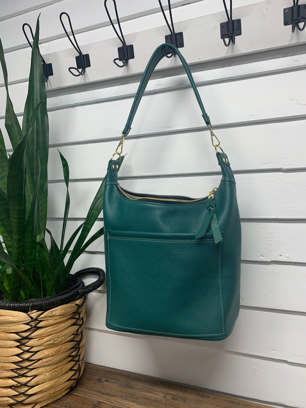 Jasper Bucket bag, Pavone Italian pebble grain leather