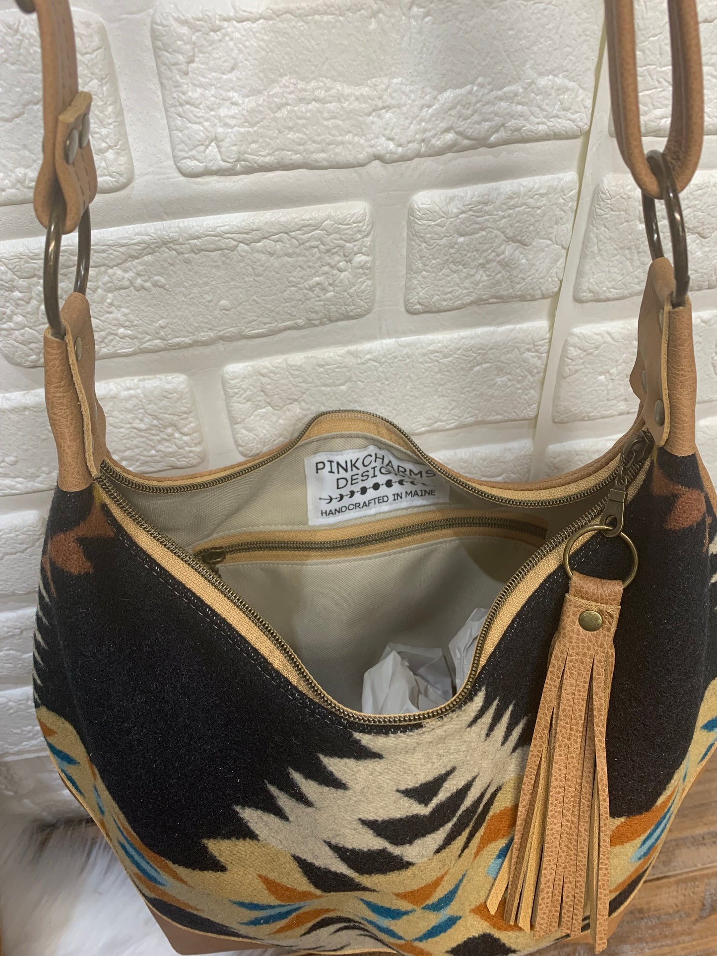 Wool and caramel leather hobo crossbody bag, Rancho Arroyo black wool