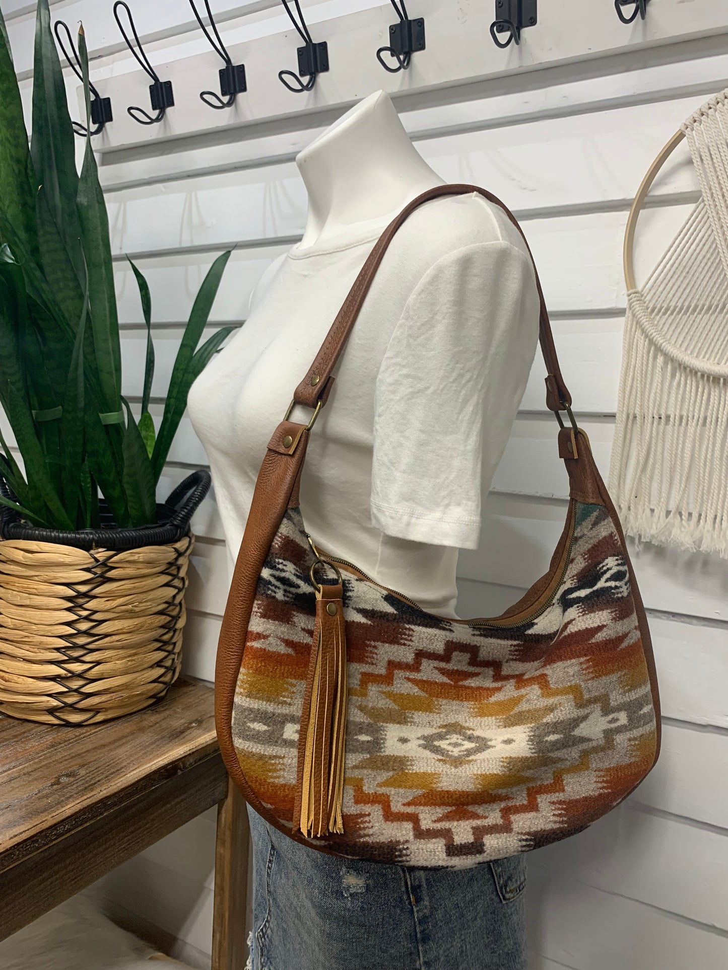 Garnet small hobo bag Mesilla Wool and spice brown leather, shoulder strap