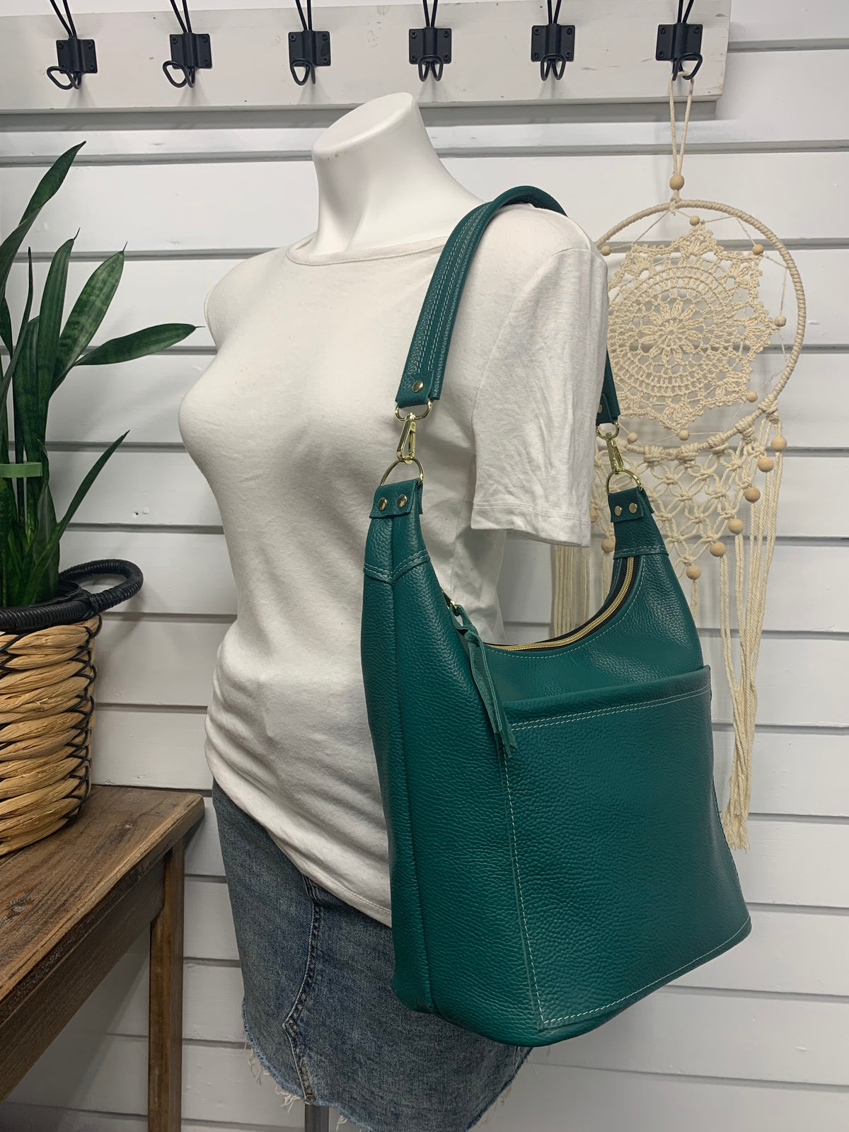 Jasper Bucket bag, Pavone Italian pebble grain leather