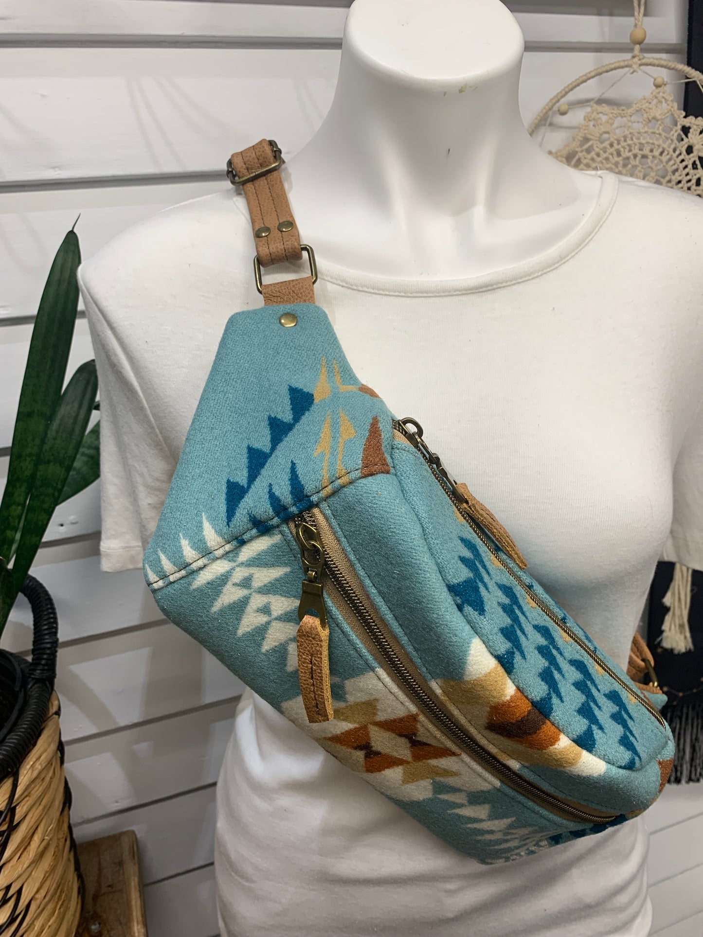 Jade Sling bag Aqua Rancho Arroyo wool and caramel leather crossbody