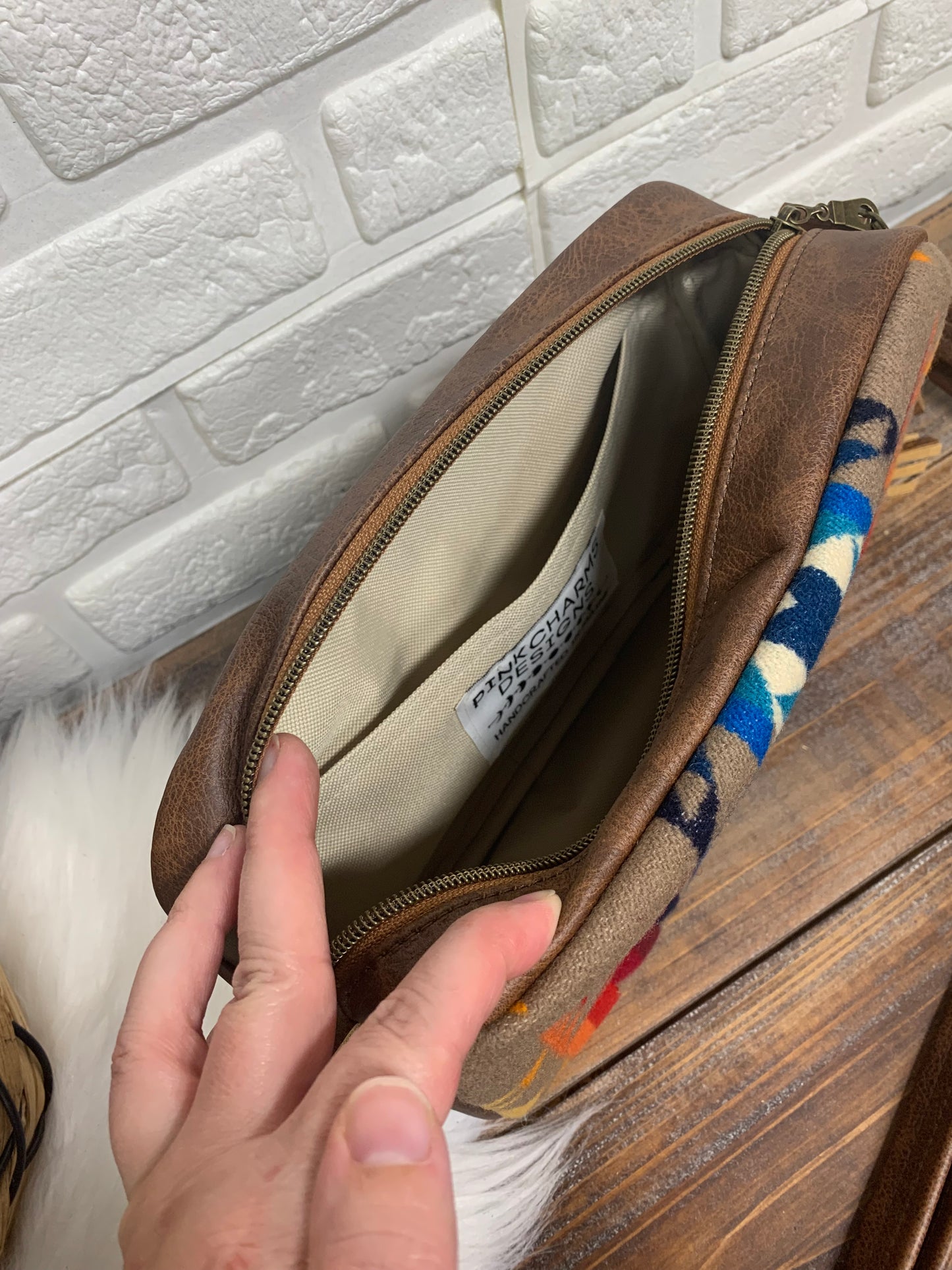 Emerald crossbody bag, Pilot Rock wool, saddle brown genuine leather, Camera bag