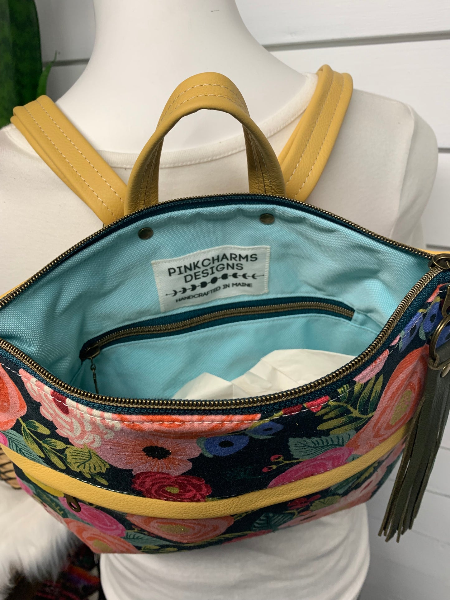 Pearl Backpack Juliet rose canvas, yellow leather