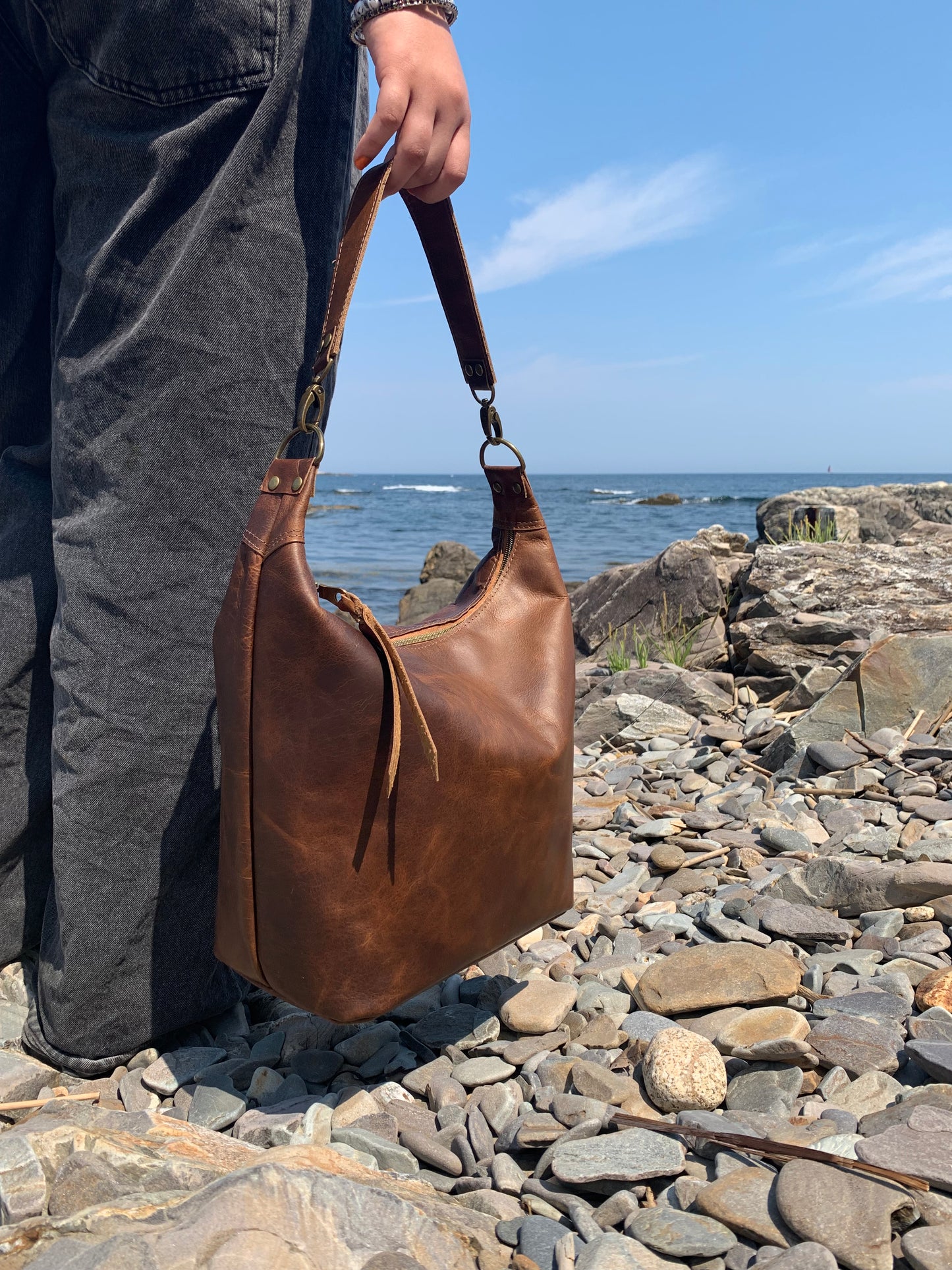 Jasper Bucket bag, Bison full grain leather
