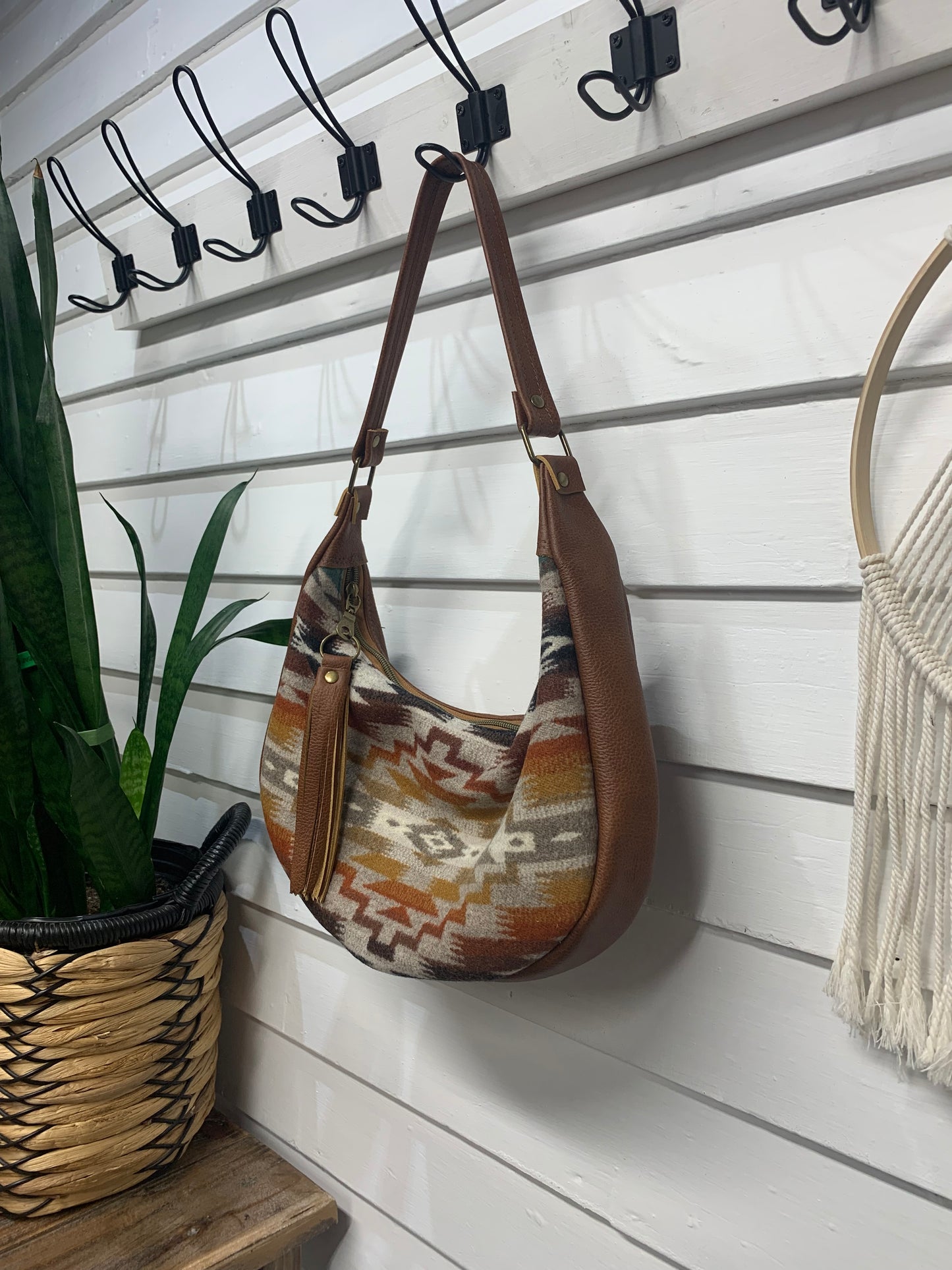 Garnet small hobo bag Mesilla Wool and spice brown leather, shoulder strap