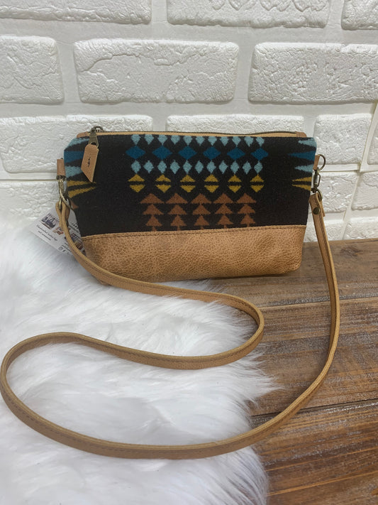 Ruby crossbody bag wool and leather, caramel brown leather bottom