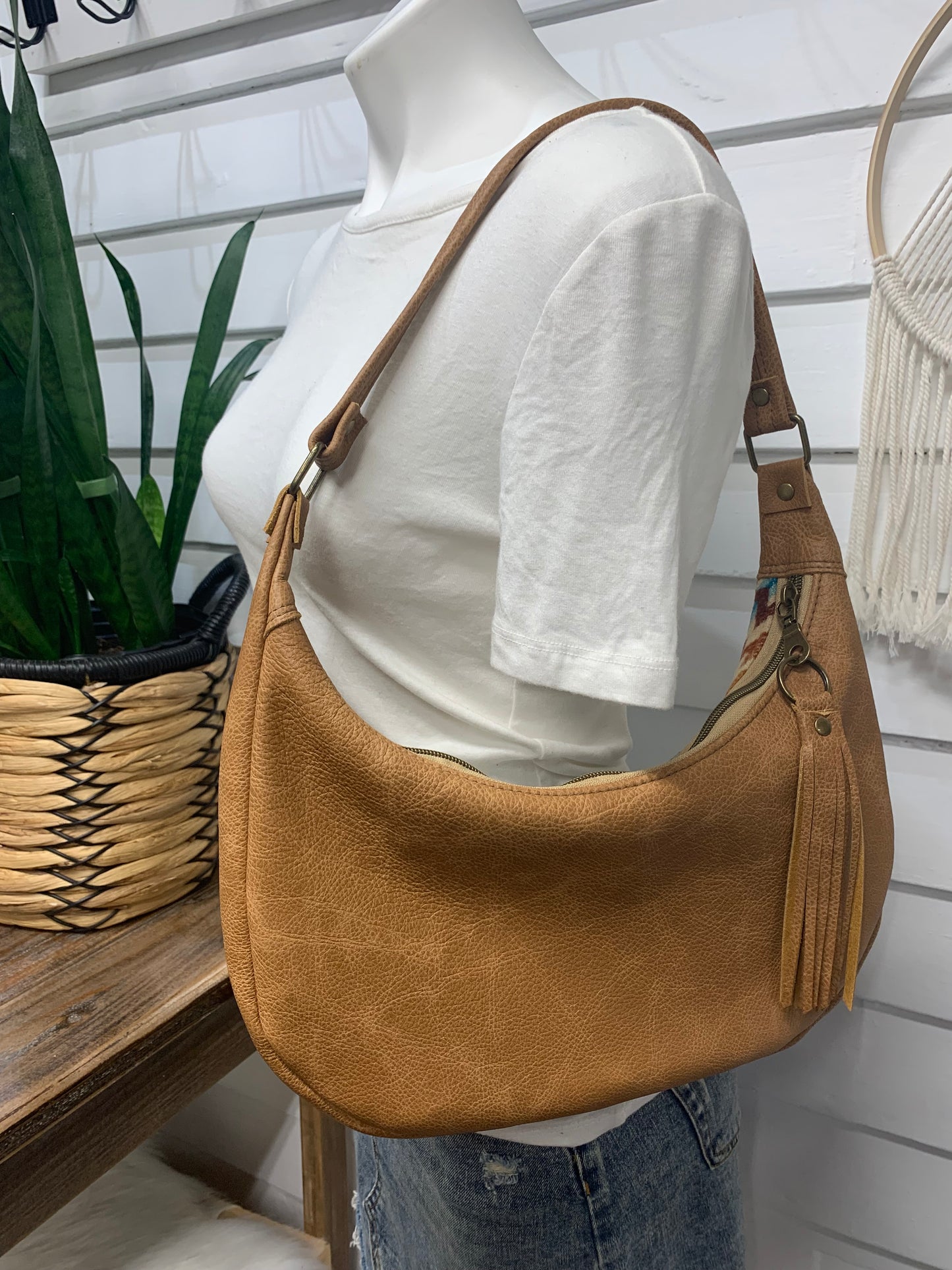 Garnet small hobo bag Rancho Arroyo Aqua Wool and caramel leather, shoulder strap