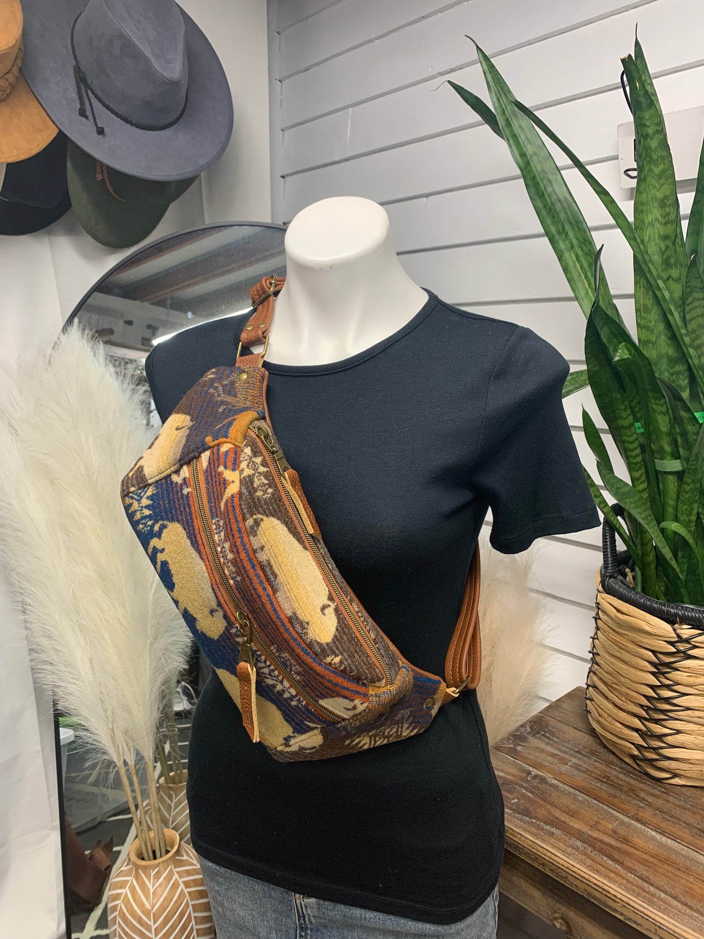 Jade Sling bag Buffalo wool and saddle leather crossbody