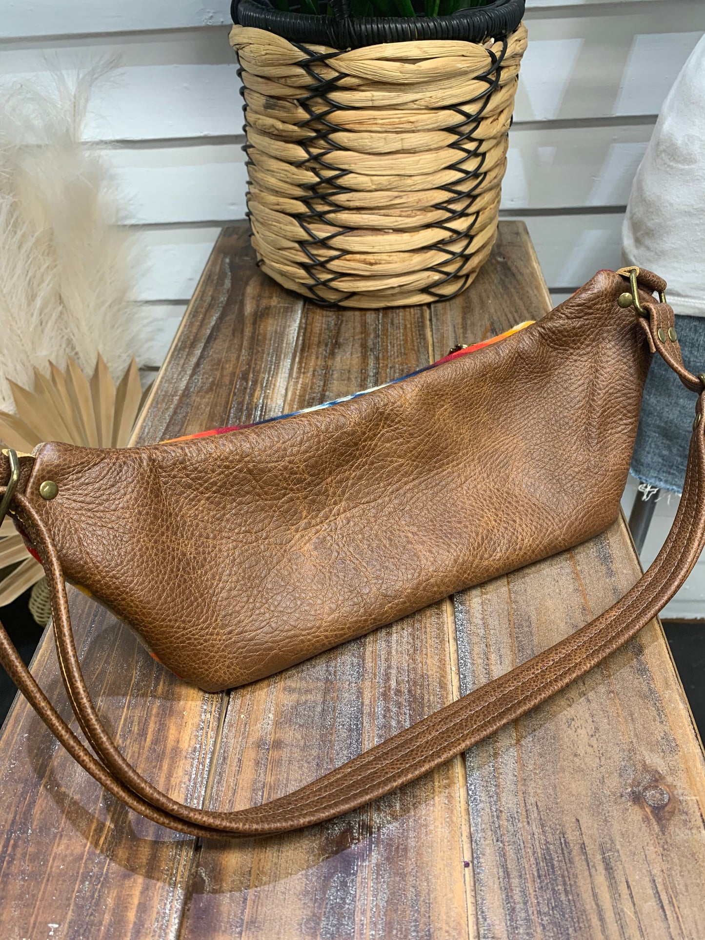 Jade Sling bag Pilot Rock wool and saddle leather crossbody