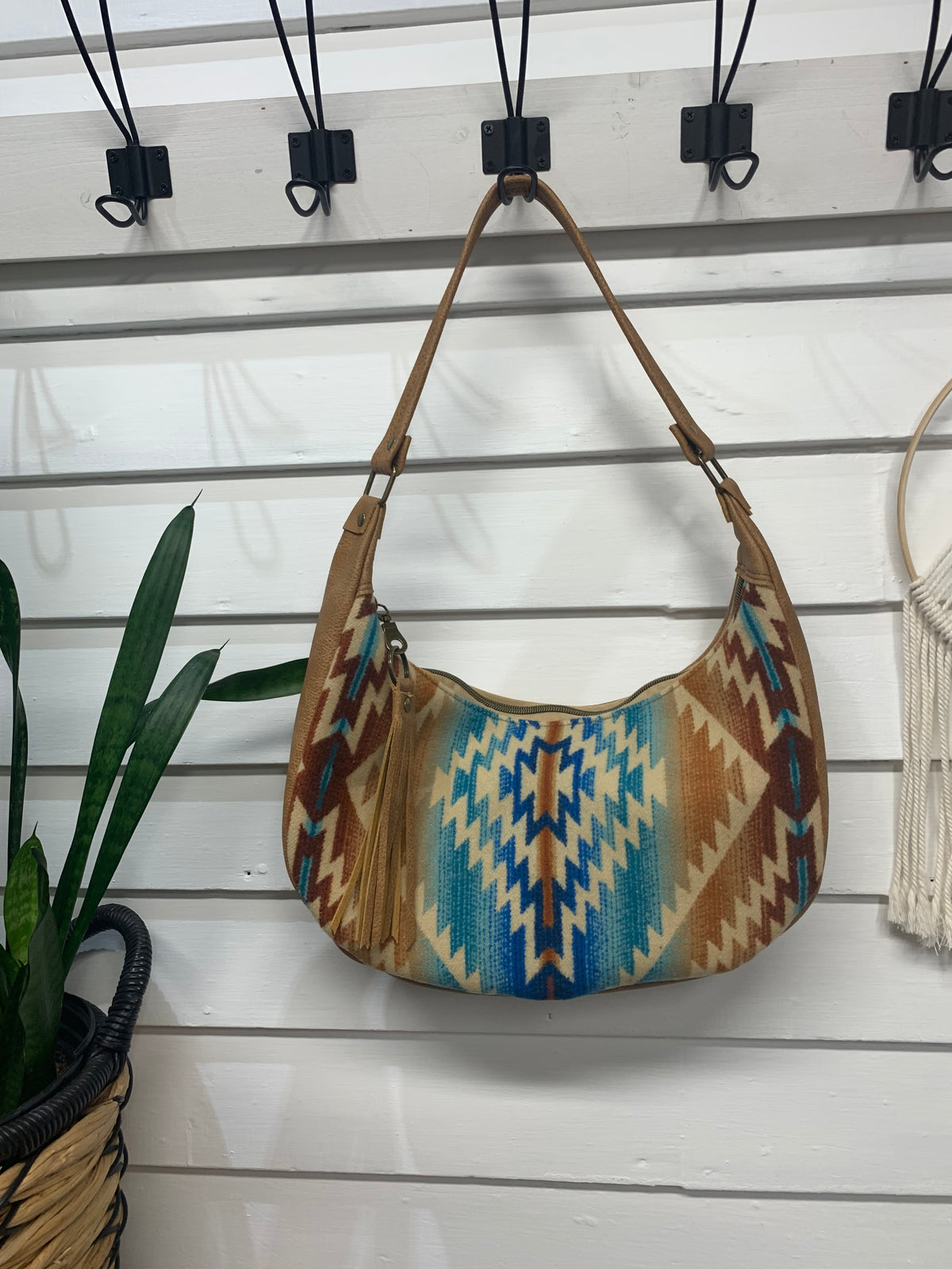 Garnet small hobo bag Pagosa Springs Wool and caramel leather, shoulder strap