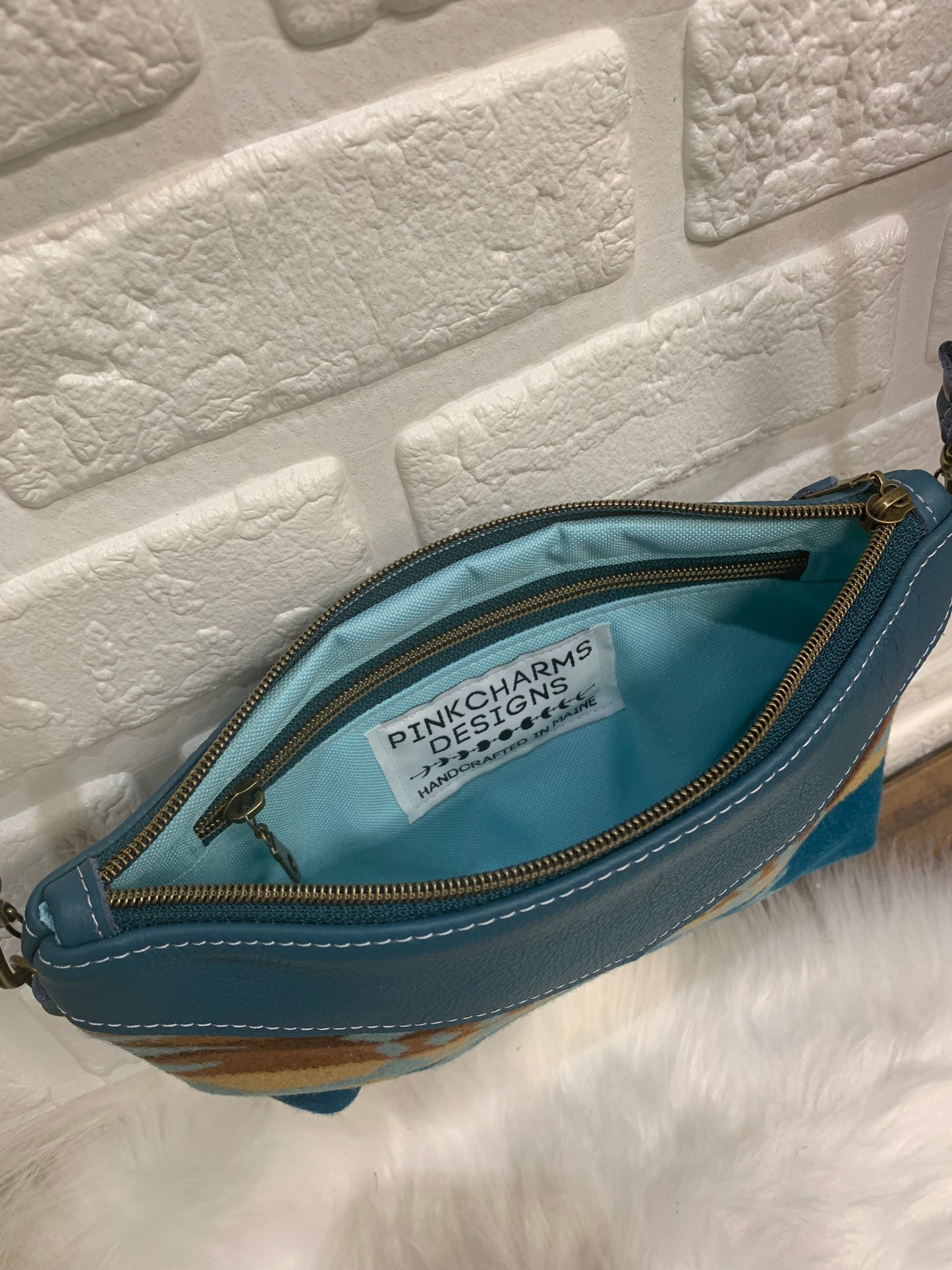 Ruby crossbody bag wool and leather, teal pebble grain leather top