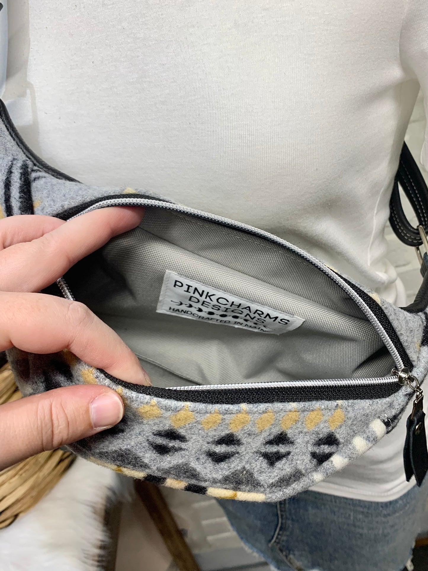 Jade Sling bag Rancho Arroyo silver wool and black leather crossbody
