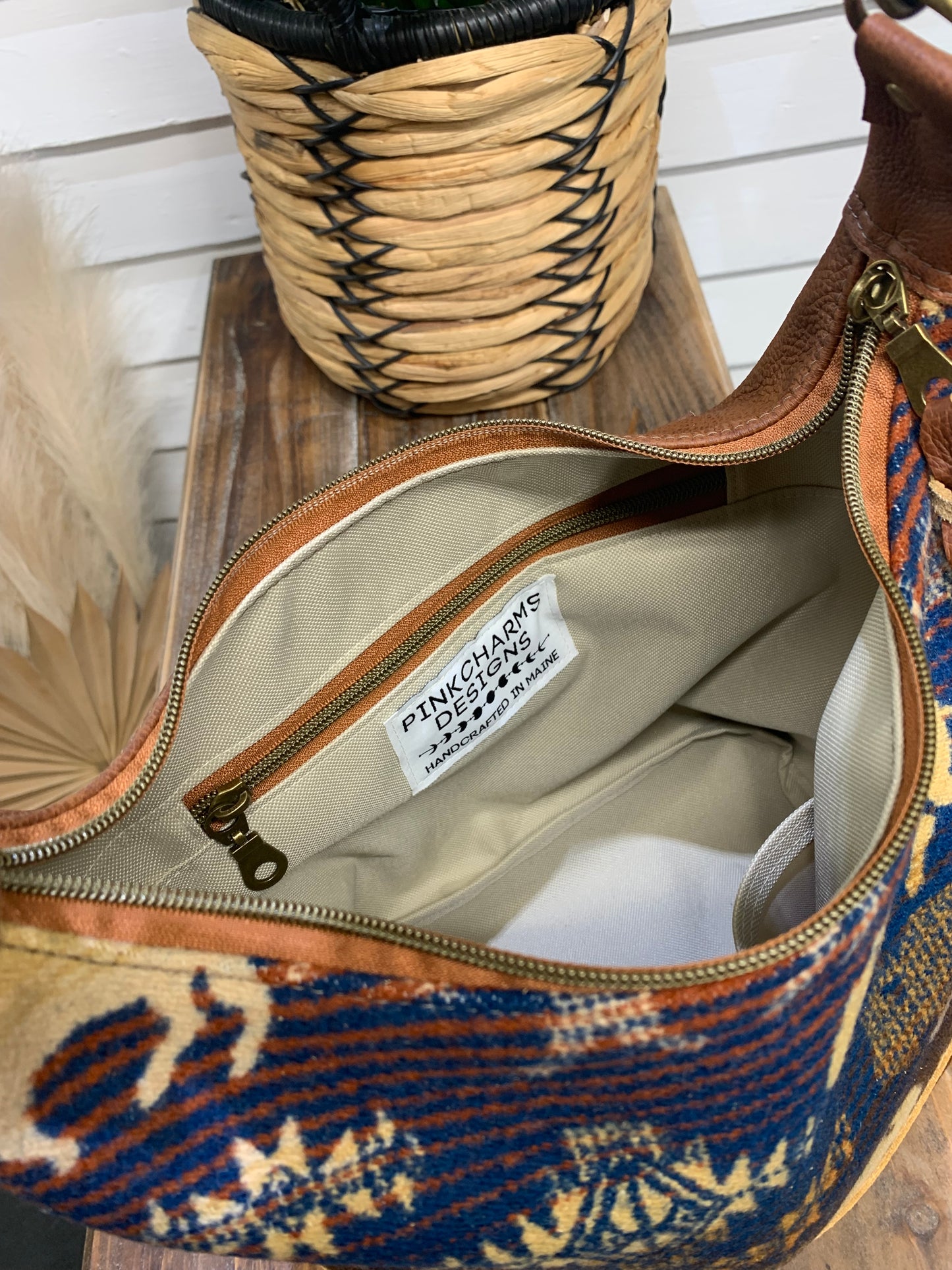 Buffalo wool Jasper Bucket bag, spice brown leather