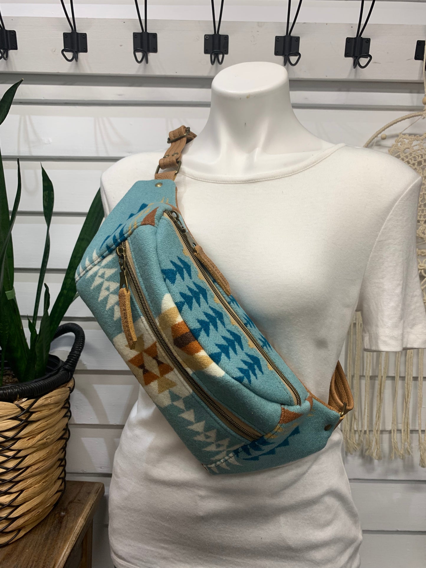 Jade Sling bag Aqua Rancho Arroyo wool and caramel leather crossbody