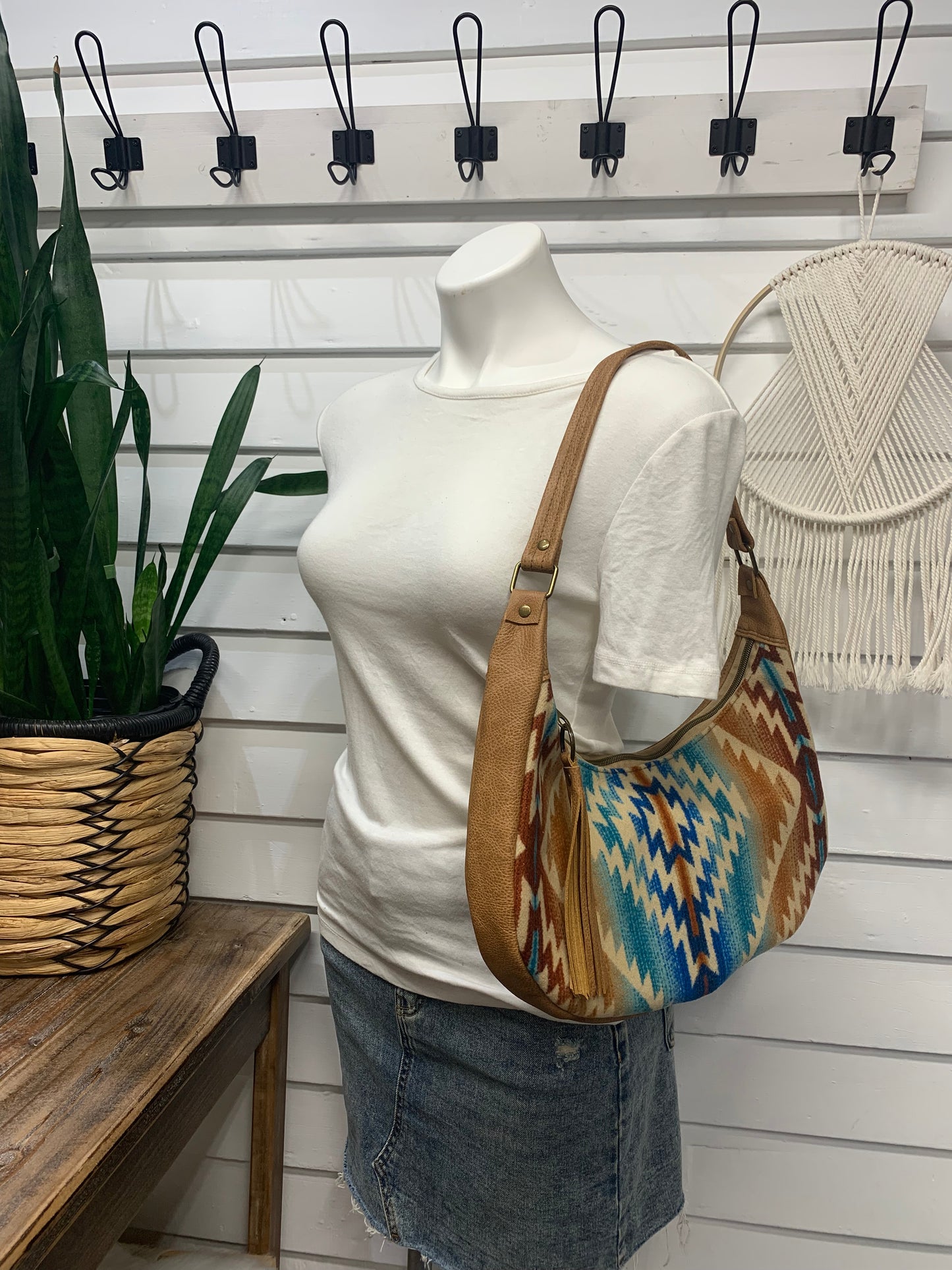 Custom Garnet small hobo bag Pagosa Springs Wool and saddle leather, adjustable strap