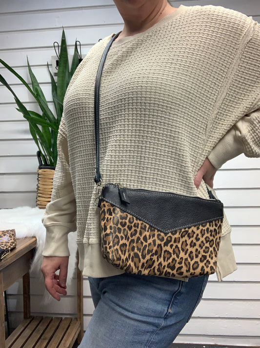 Ruby crossbody bag Leopard printed leather
