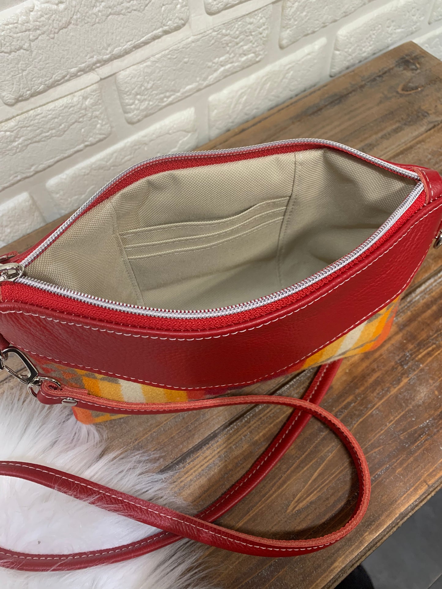 Ruby crossbody bag wool and leather, red pebble grain leather