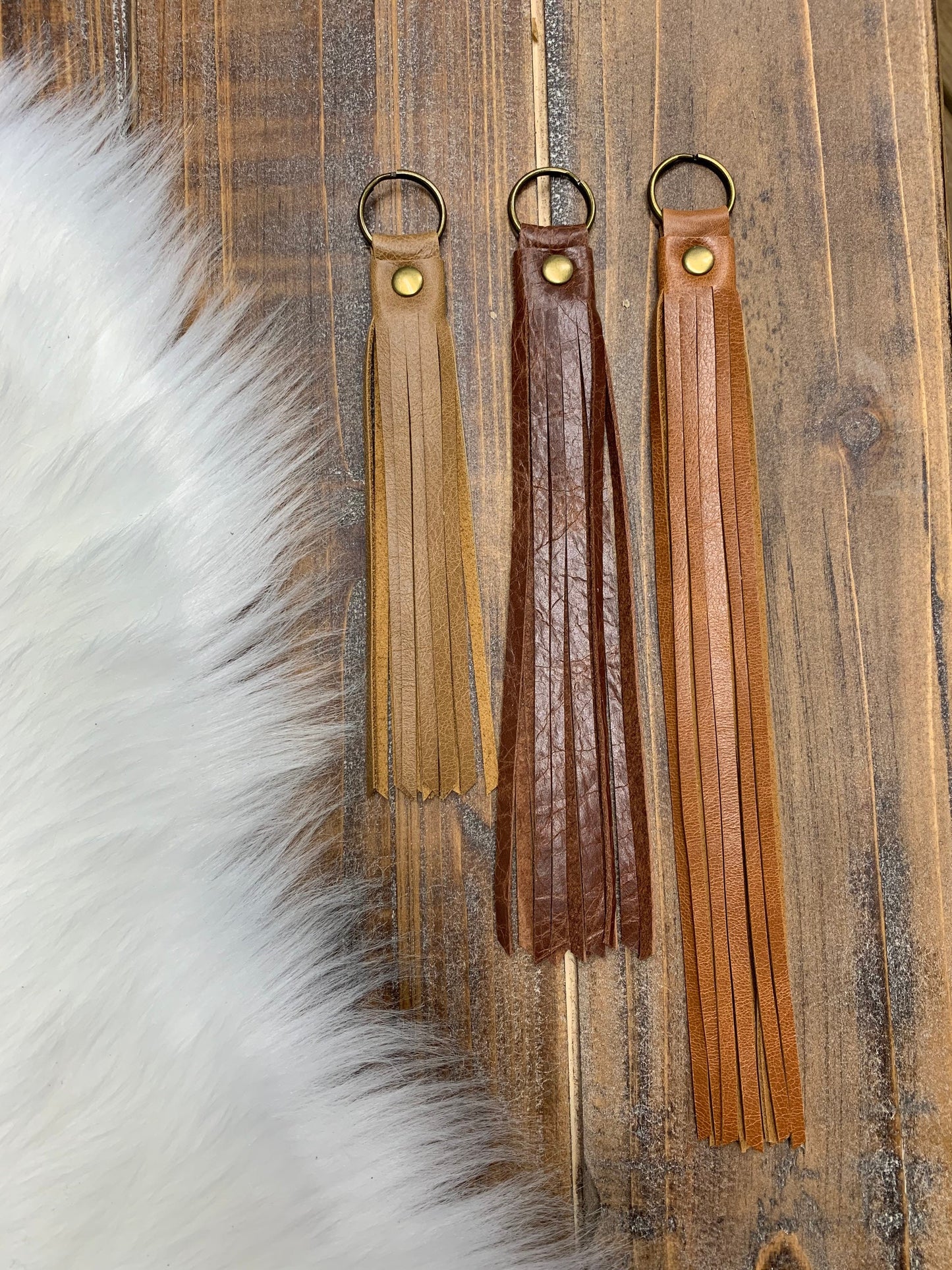 Distressed Brown Leather Tassel, Single Leather Purse Charm, Leather Key  Ring, Leather Zipper Pull, Tassels for Handbags, Leather Key Chain 