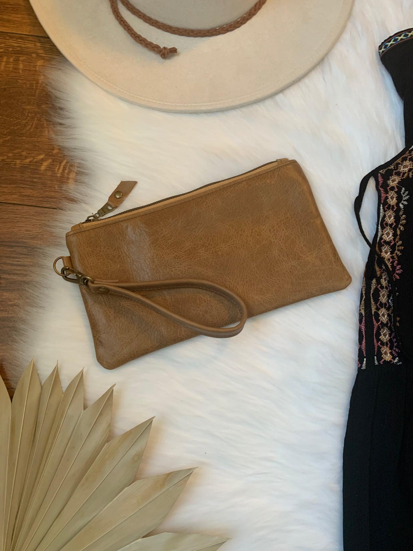 Caramel distressed leather clutch wallet